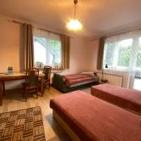 Pokoje Gościnne Pod Lasem", hotelli kohteessa Balice