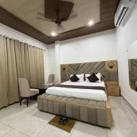 Hotel Staywell, hotel em Karnal