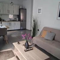 Elegance Apartments Mesologgi โรงแรมในเมโซลองกิออน