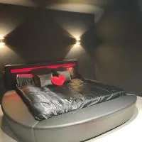 La Coquette - Love room, ξενοδοχείο σε Moisdon-la-Rivière