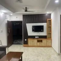 Gaya JI Homestays Luxe 3BHK Apartments, хотел в Гая