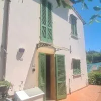 Dimora Lo Zizzolo - Casa vacanze indipendente vicino Pontedera, hotel i Pontedera