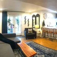 Spacious Bungalow with Big Yard near DEN, hotelli kohteessa Westminster