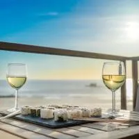 Le coucher de soleil Balcon Front de Mer Netflix, Hotel in Le Portel