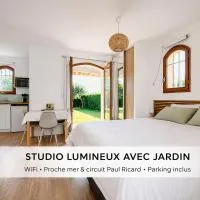 Logement avec jardin mer & circuit Paul Ricard, Hotel in Le Beausset