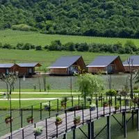 Napareuli में, होटल Moretoni Lake Resort
