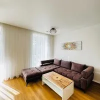 Apartamentai parke, su vaizdu į upę - Šešupės terasos، فندق في مارييامبولي