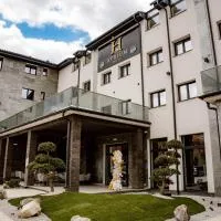 Atrium Hotel, hotel a Vulcan