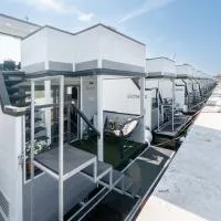 Sea La Vie Luxury Floating House Novigrad - jacuzzi: Novigrad şehrinde bir otel