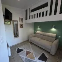 Le Nid d'escale, hotel u gradu Tillé