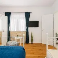 Villa Elena, Apartment JAKOV - newly decorated, hotel v Rogoznici