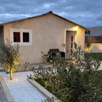 Escapade Cosy - Studio & SPA, hotel di Prignac-et-Marcamps