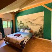 LES ANTHOCYANES CHAMBRE MONTAGNE، فندق في Champagny