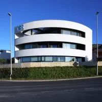 Trogir SkyView Suites Sea View Garage Parking & Near Airport, hotell i Trogir
