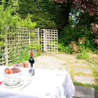 Self-contained flat, hotel a Girton