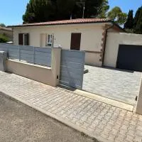 Casa Fellini - Giardino e parcheggio gratuito, hotel em Venturina Terme
