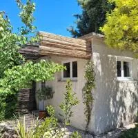 l'Annexe, logement confortable avec piscine, hotel di Mazan