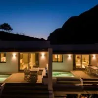 Pefki Luxury Suites, ξενοδοχείο στην Τέλενδο