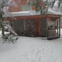 La Cabaña de Piedra, hôtel à Las Trancas
