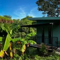 Caladium House - Nature Escape near SJO Airport، فندق في Mercedes
