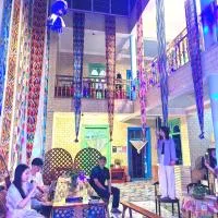 Ella International Hostel Kashgar-Near Old Town Carpool, Private Car Service-Local and cross-border travel arrangements-Bar, Café Group Meals, Party Activities, ξενοδοχείο σε Kashgar