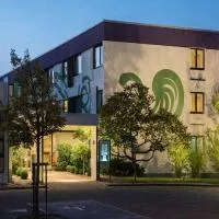 Sunday Hotel Saarbrücken Süd، فندق في ساربروكن