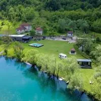 Una Meryland Rooms & Bungalow, hotel en Kulen Vakuf
