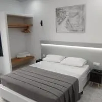Saris rooms, hotelli kohteessa Pera Gyalos