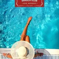 GARDEN Club - Hotel & Restaurant - FREE Outdoor Pool & Parking, hotel en Brasov