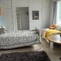 Huoneisto entisessä Honkolan kyläkoulussa, hotel 