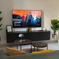 Modern & Spacious 2 Bedroom Pietà Marina Apartment near Valletta, hotel i Gwardamanġa