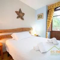 Casa Es Neres โรงแรมในเลส