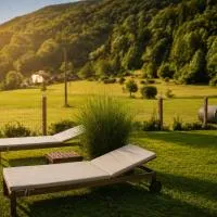 Rooms Jagoda I Cozy Alpine Stay Near Bled, hotel v destinaci Blejska Dobrava