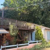 Studio Les Terrasses Perchées sur la rivière à Segré, Hotel in Segré