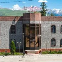 Tashrabat Hotel、カラコルのホテル
