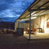Dug Out B&B Apartments, hotel in Coober Pedy