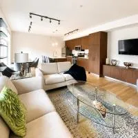Brand New 3-Bedroom Condo in the Heart of Sidney, ξενοδοχείο σε Sidney
