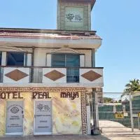 Hotel Real Maya, מלון בצ'טומאל