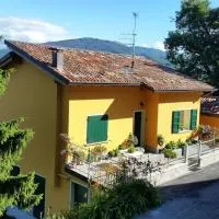 Pietra di Bismantova Short Lets, hotel a Castelnovo neʼ Monti
