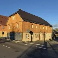 Glücksschmiede Hennersdorf, hotel u gradu Dipoldisvalde