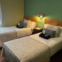 HOSTAL TREVELEZ, hotel em El Ejido
