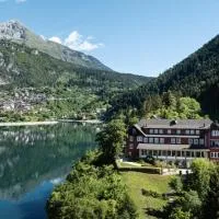 Grand Hotel Molveno、モルヴェーノのホテル