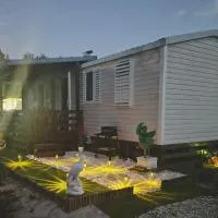 Bungalow T3 Cantinho do Sossego da Família AFA, hotel v destinaci Burinhosa