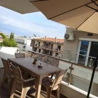 Johns Urban Apartment, khách sạn ở Keramotí