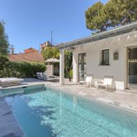 Cap d'Antibes Villa - Close To The Beach, hotel en Antibes