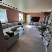 Local home apartment in Stavanger, hotelli kohteessa Stavanger