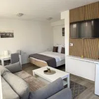 Lux Studio Apartments, hotel di Žabljak