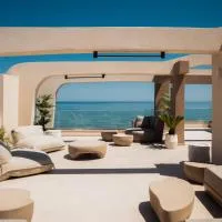 Batis Aero Beachfront Wellbeing Hotel โรงแรมในเรธิมโนทาวน์