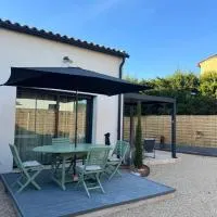 Esprit Luberon, Le Cyprès logement entier, hotel em Le Thor