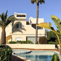 Casa Ventura Marinha Beach, kh&aacute;ch sạn ở Lagoa